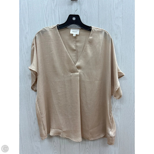 Top Short Sleeve By Andree By Unit In Cream, Size: M