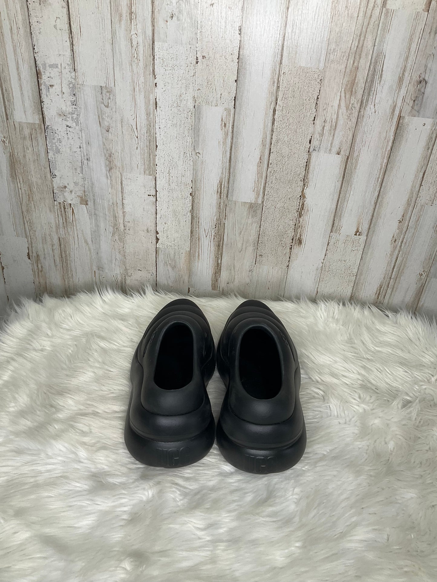 Black Sandals Heels Platform Ugg, Size 7