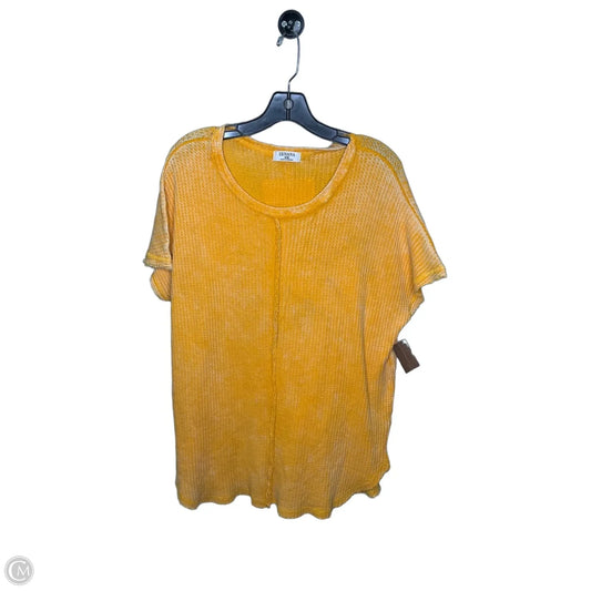 Top Short Sleeve By Zenana Outfitters In Yellow, Size: M