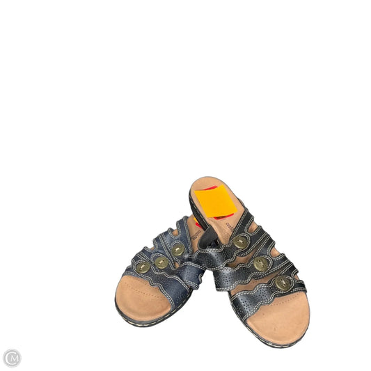 Sandals Flats By Clarks In Navy, Size: 8