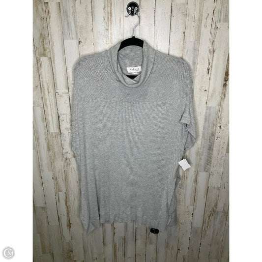 Sweater Short Sleeve By Velvet In Grey, Size: M