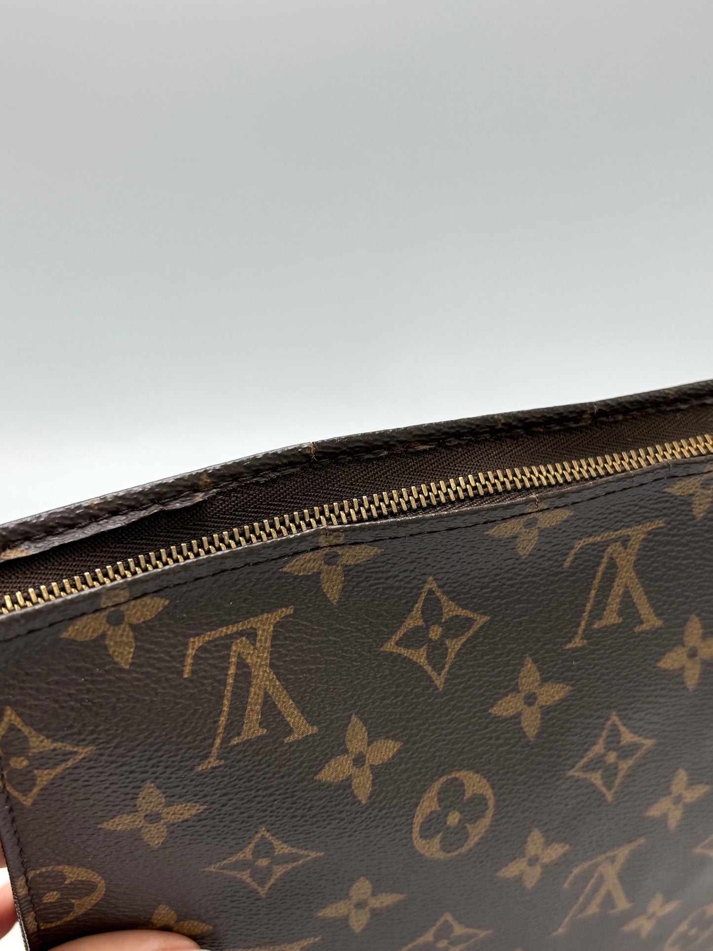 Louis Vuitton Monogram Toiletry Pouch 26 Luxury Makeup Bag