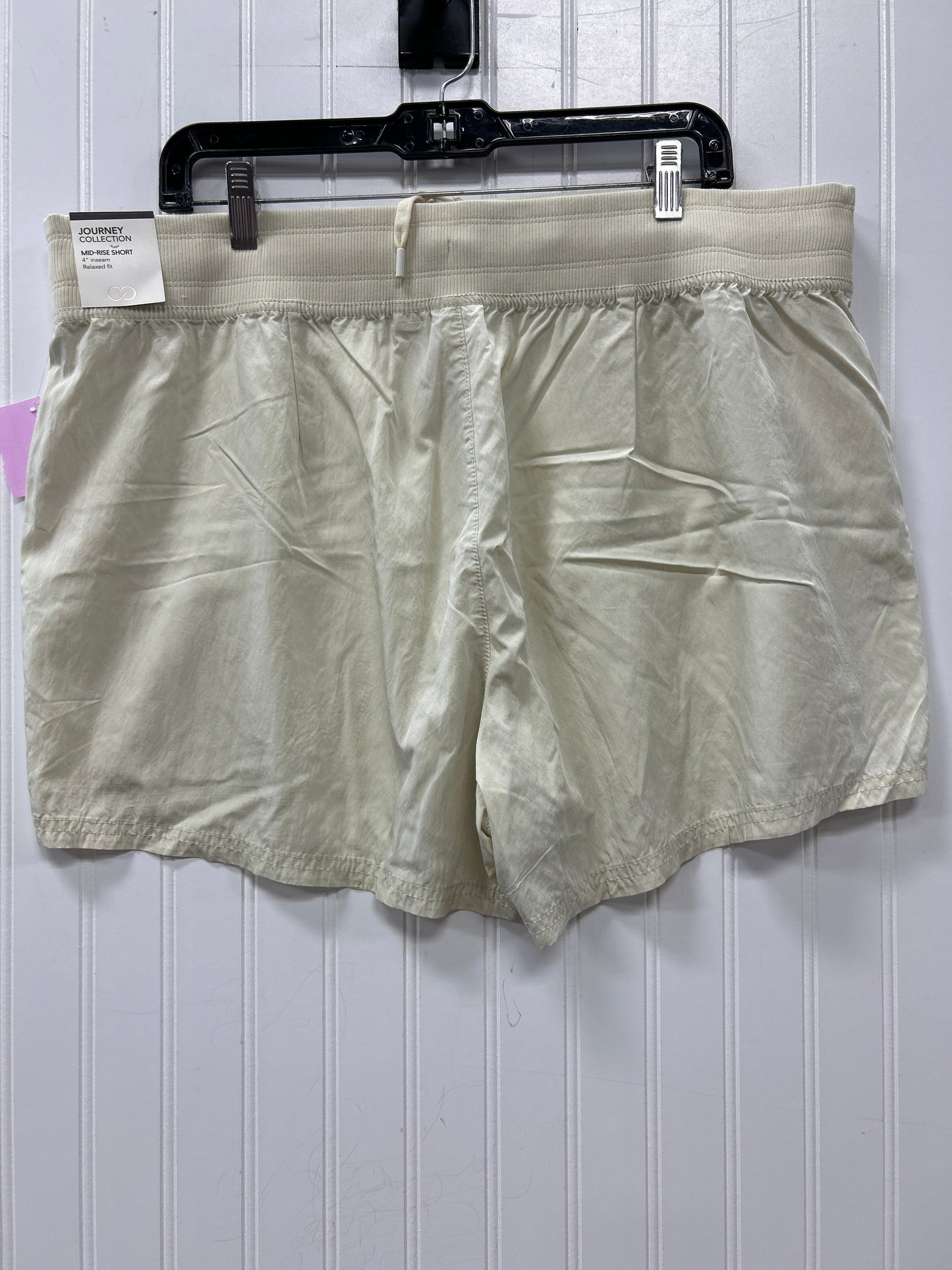 Athletic Shorts By Calia In Cream, Size:1X