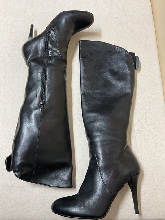 Boots Designer By Stuart Weitzman In Black, Size:8