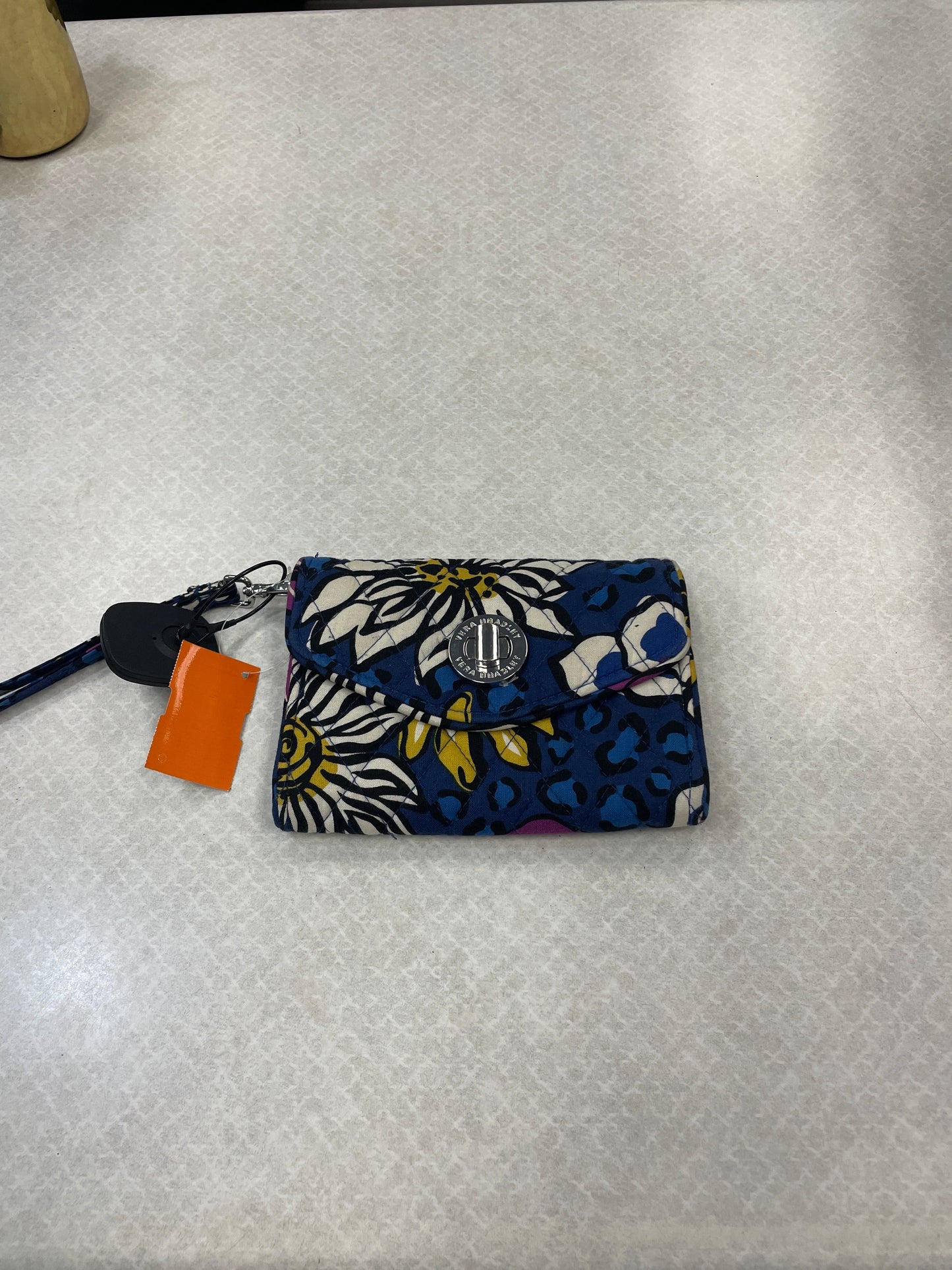 Wallet By Vera Bradley  Size: Medium