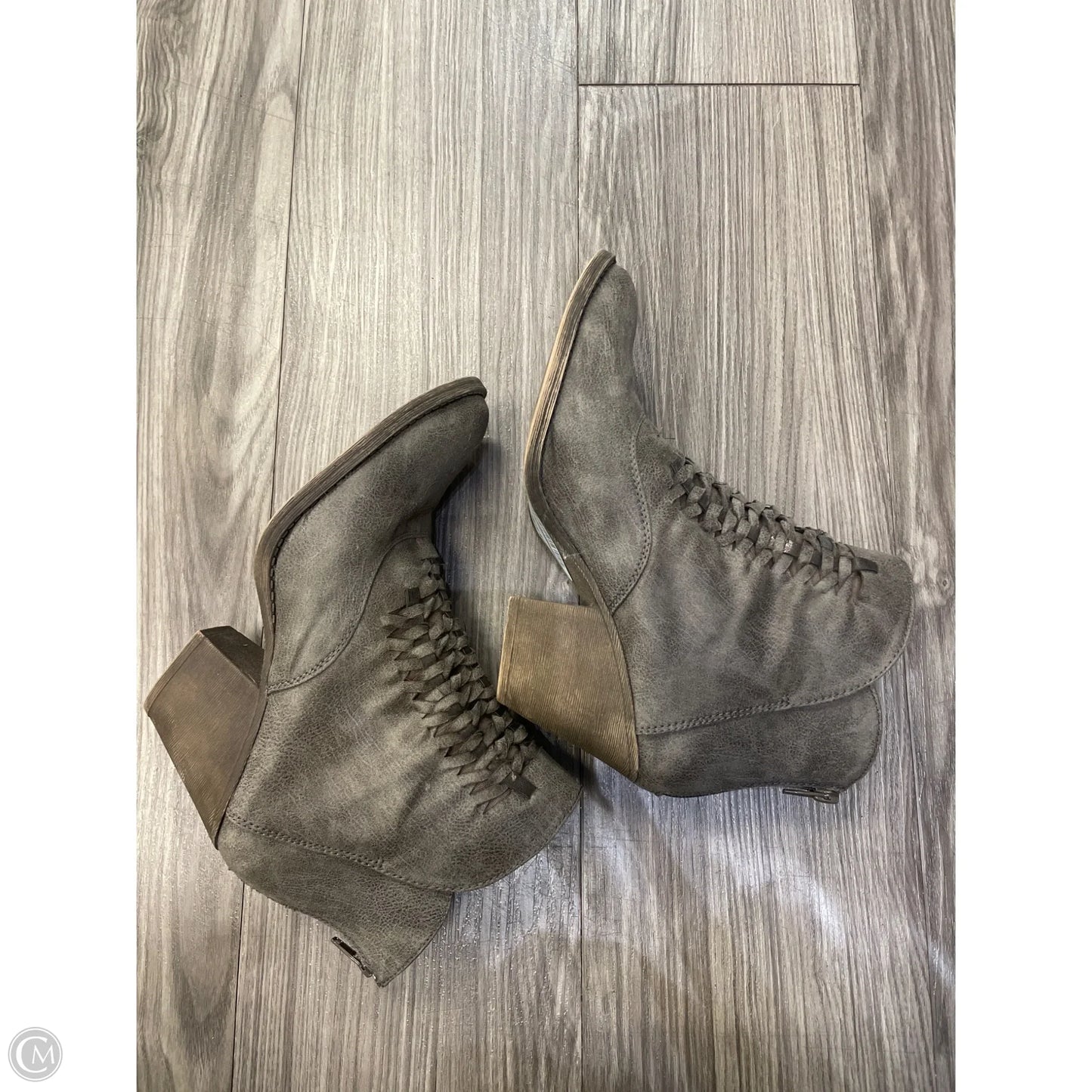 Boots Ankle Heels By Maurices In Grey, Size: 10