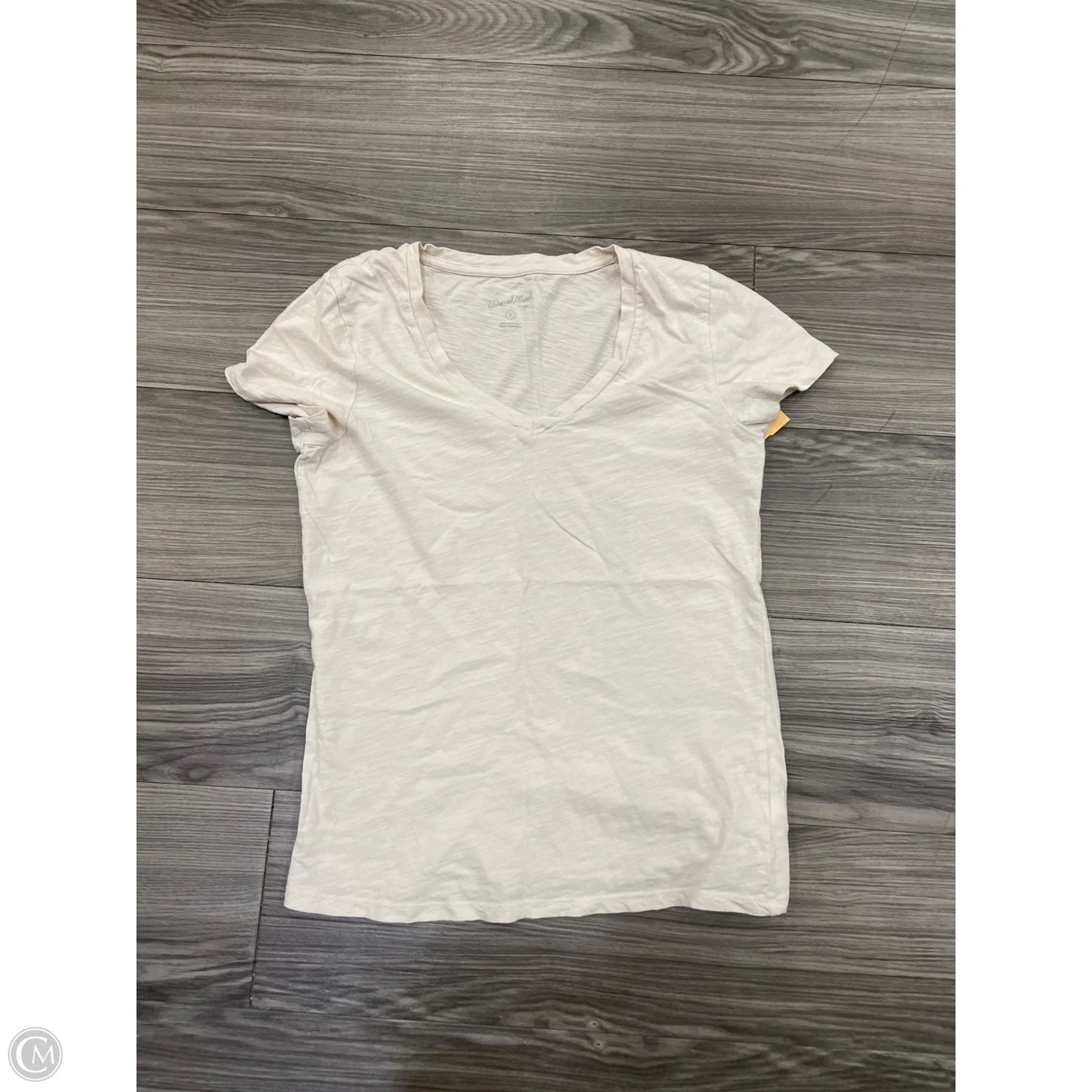 Top Short Sleeve By Universal Thread In Beige, Size: M