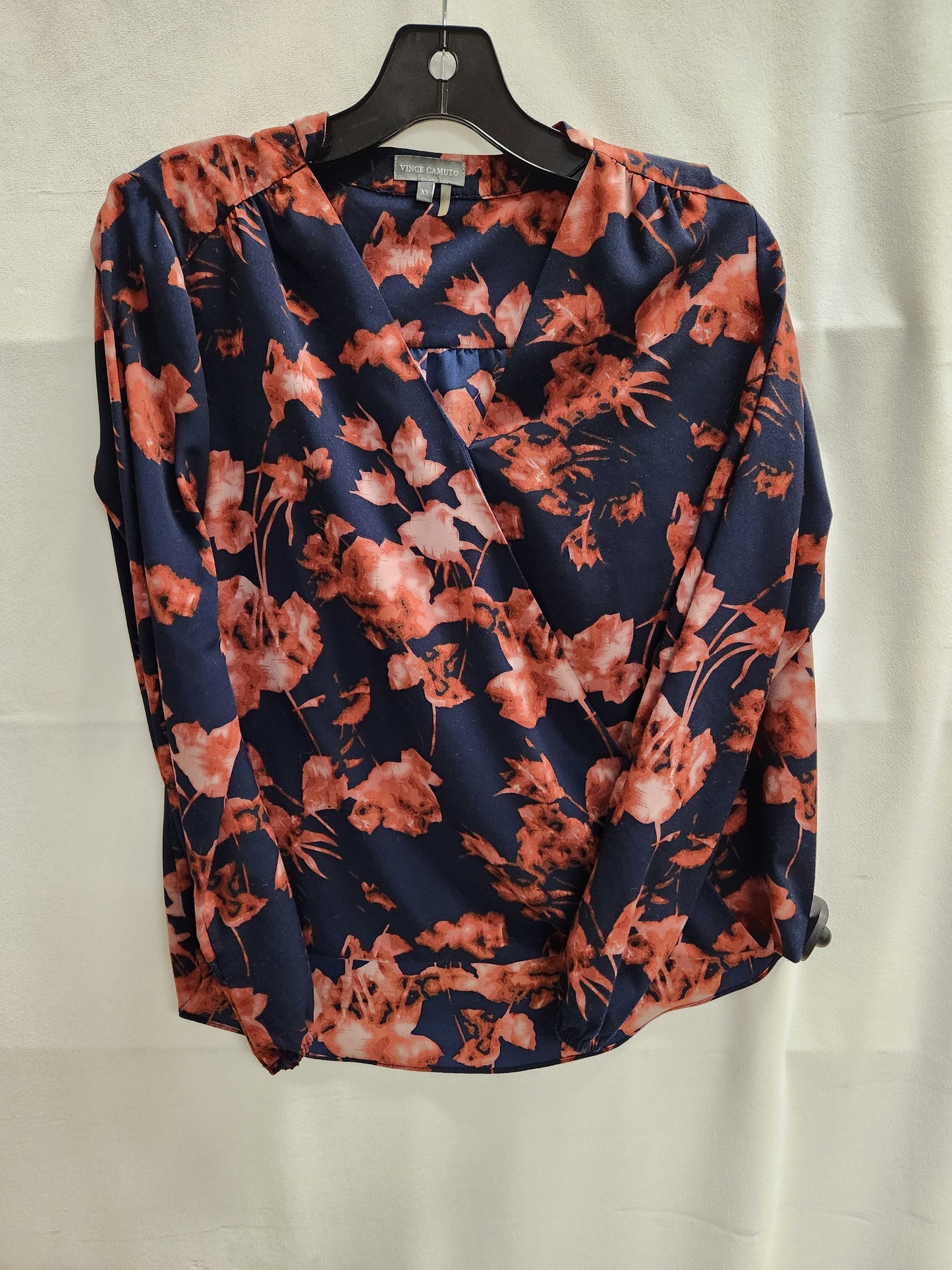 Top Long Sleeve By Vince Camuto  Size: Xs