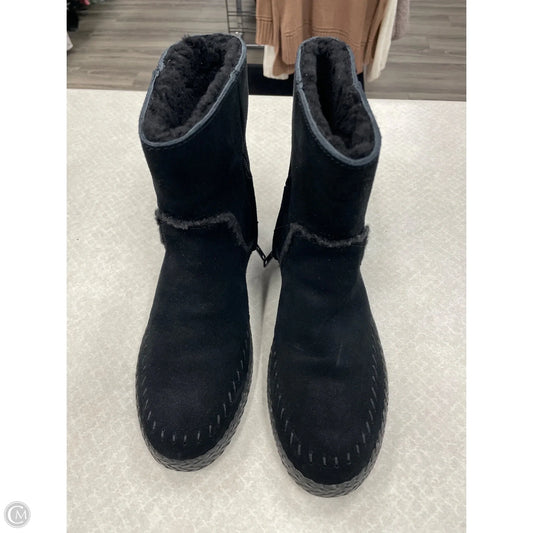 Boots Designer By Ugg In Black, Size: 7