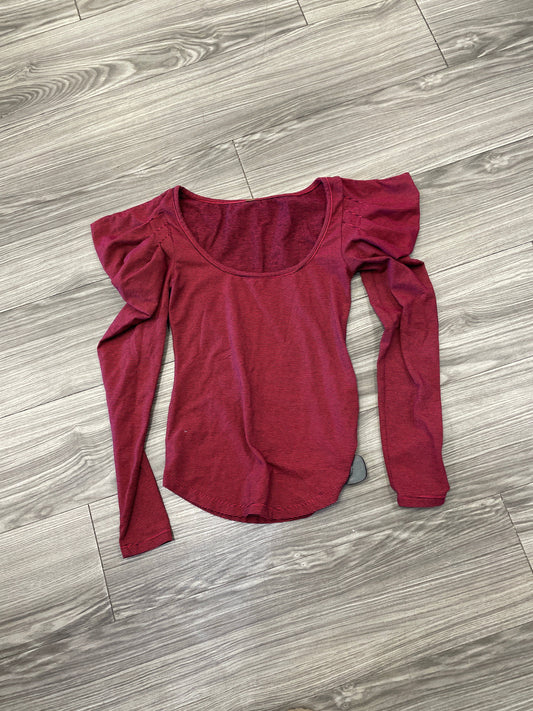 Top Long Sleeve By Free People In Striped Pattern, Size: S