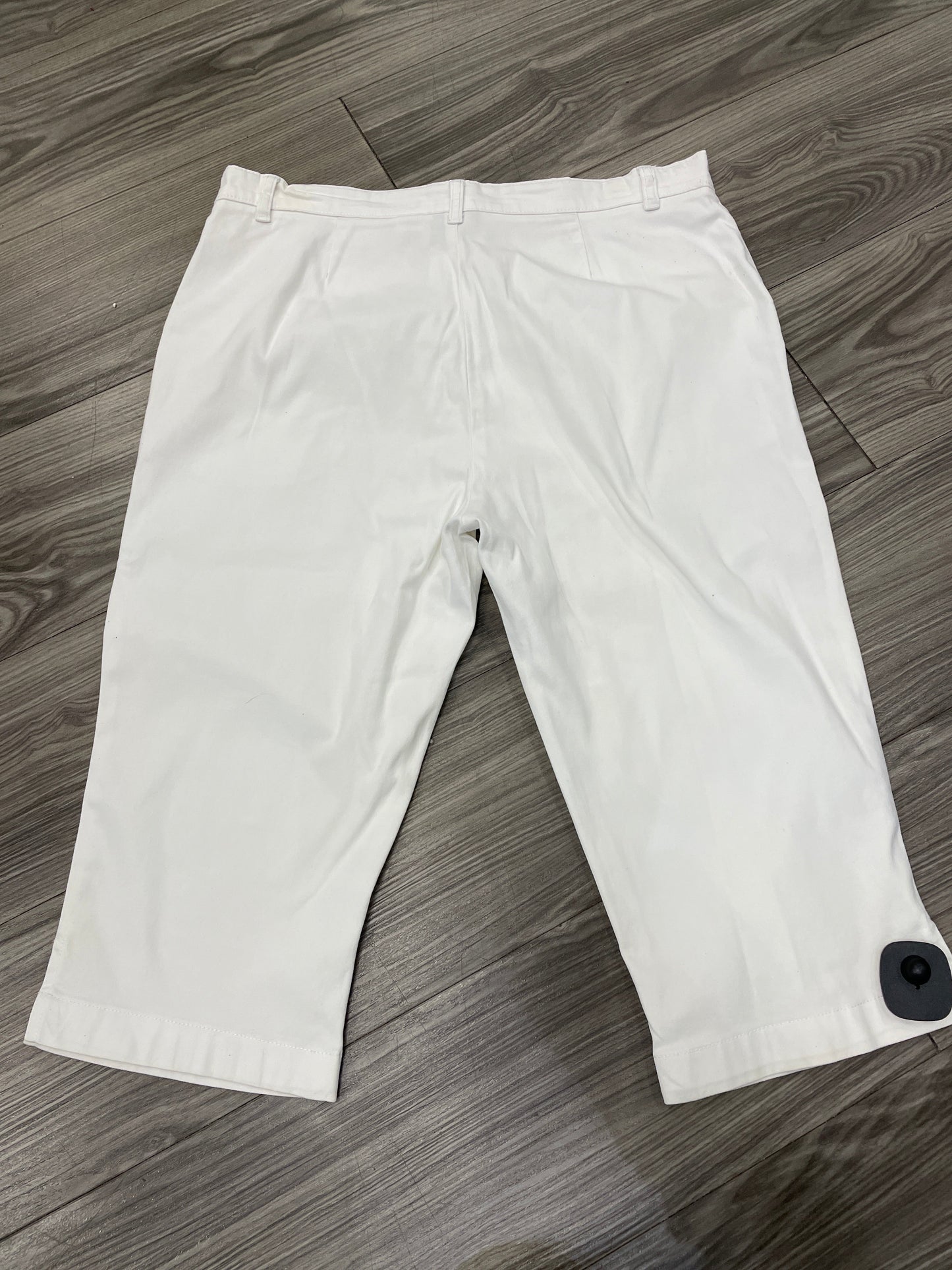 Capris By Paul Harris  Size: 8