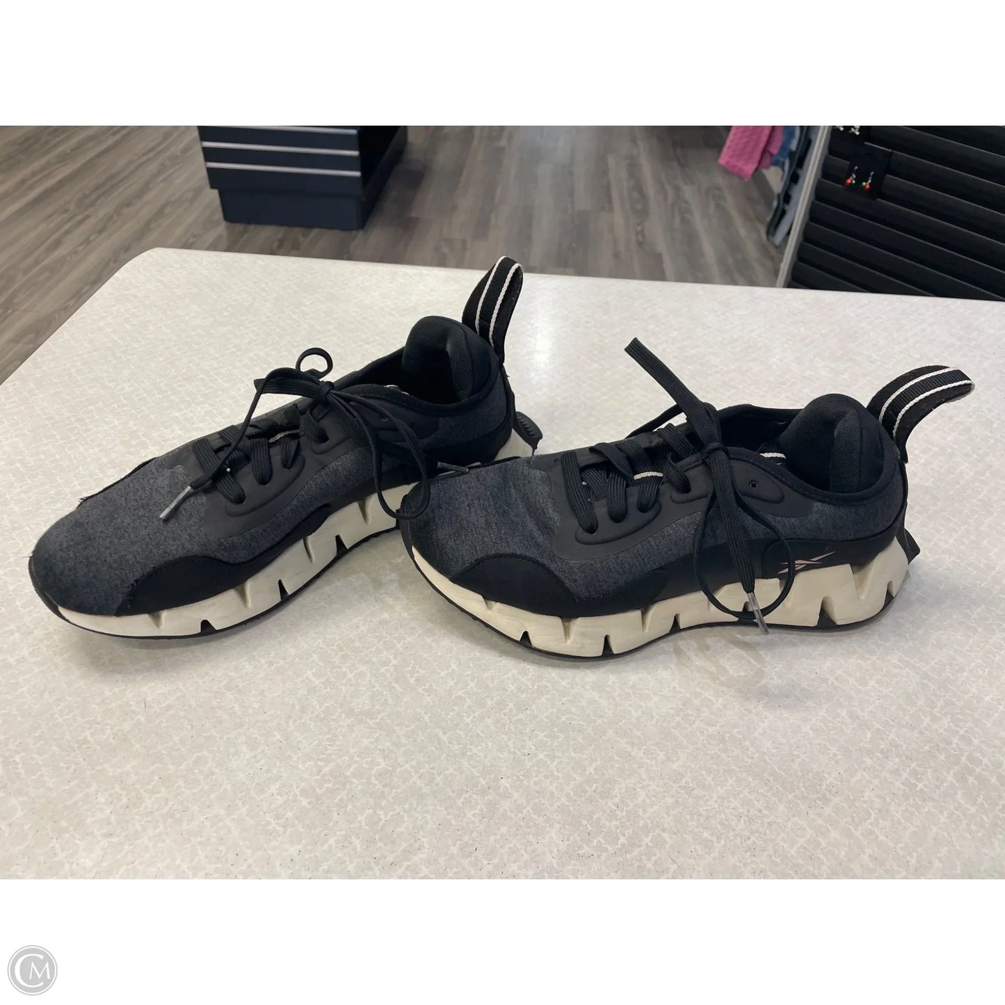 Shoes Athletic By Reebok In Black, Size: 7.5