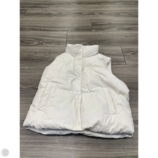 Vest Puffer & Quilted By Old Navy In White, Size: S