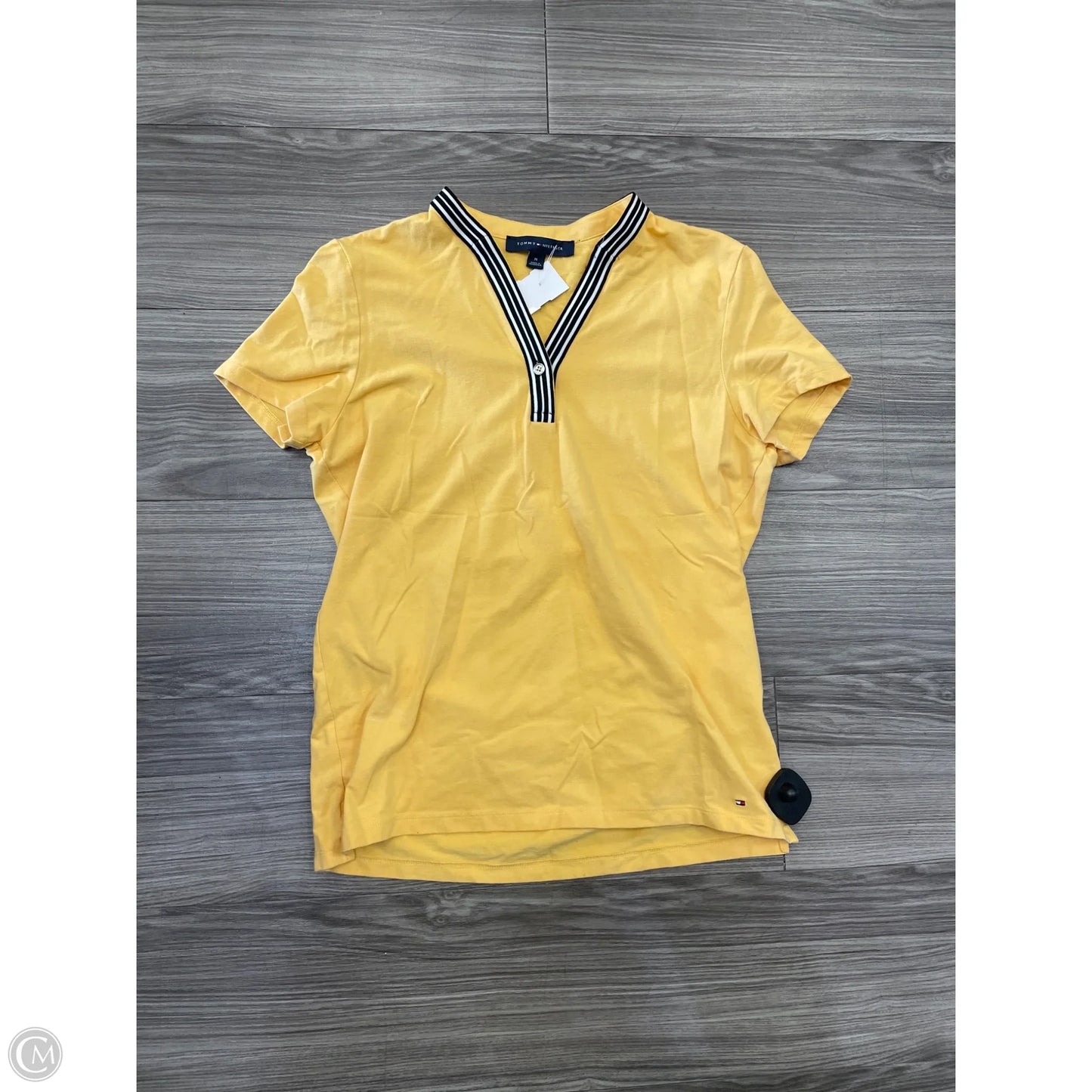 Top Short Sleeve Basic By Tommy Hilfiger In Yellow, Size: M