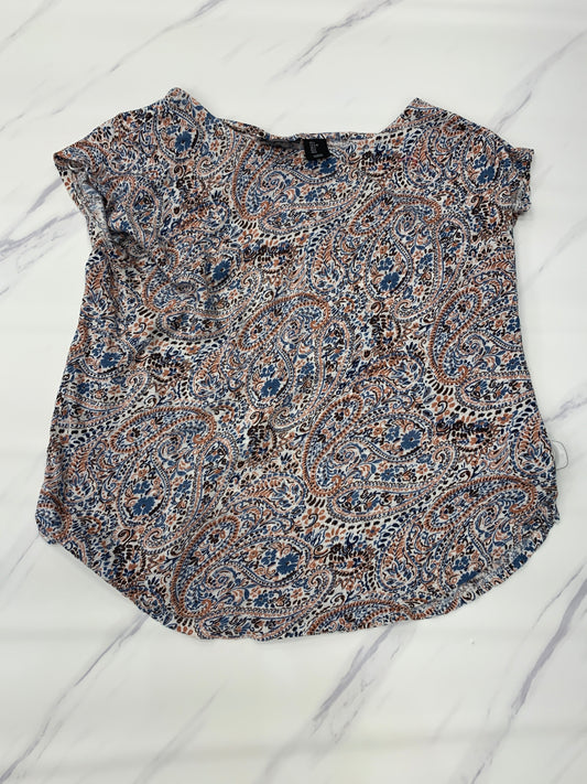 Top Short Sleeve Basic By Tahari By Arthur Levine In Paisley Print, Size: L