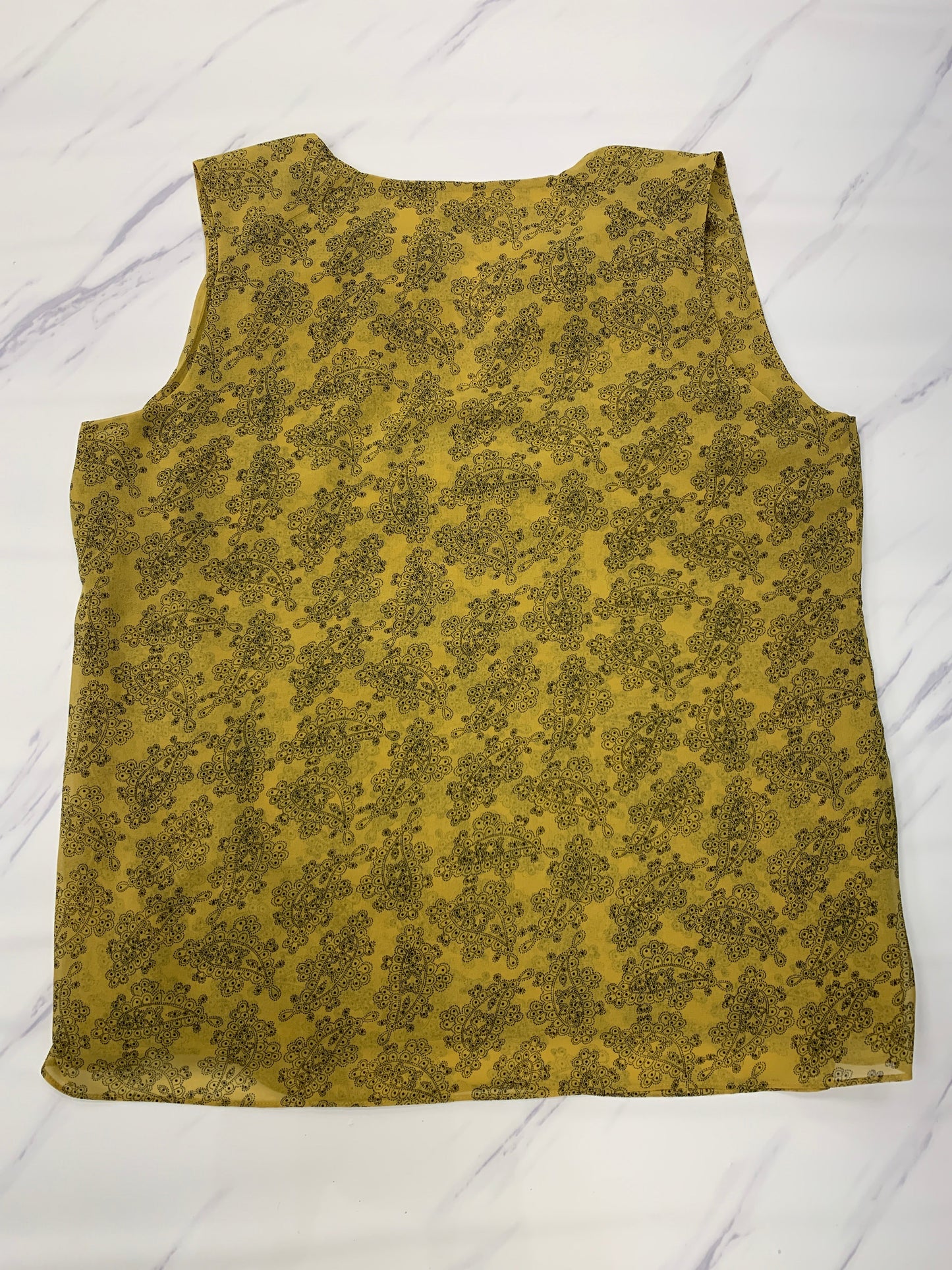 Yellow Top Sleeveless Cabi, Size Xl