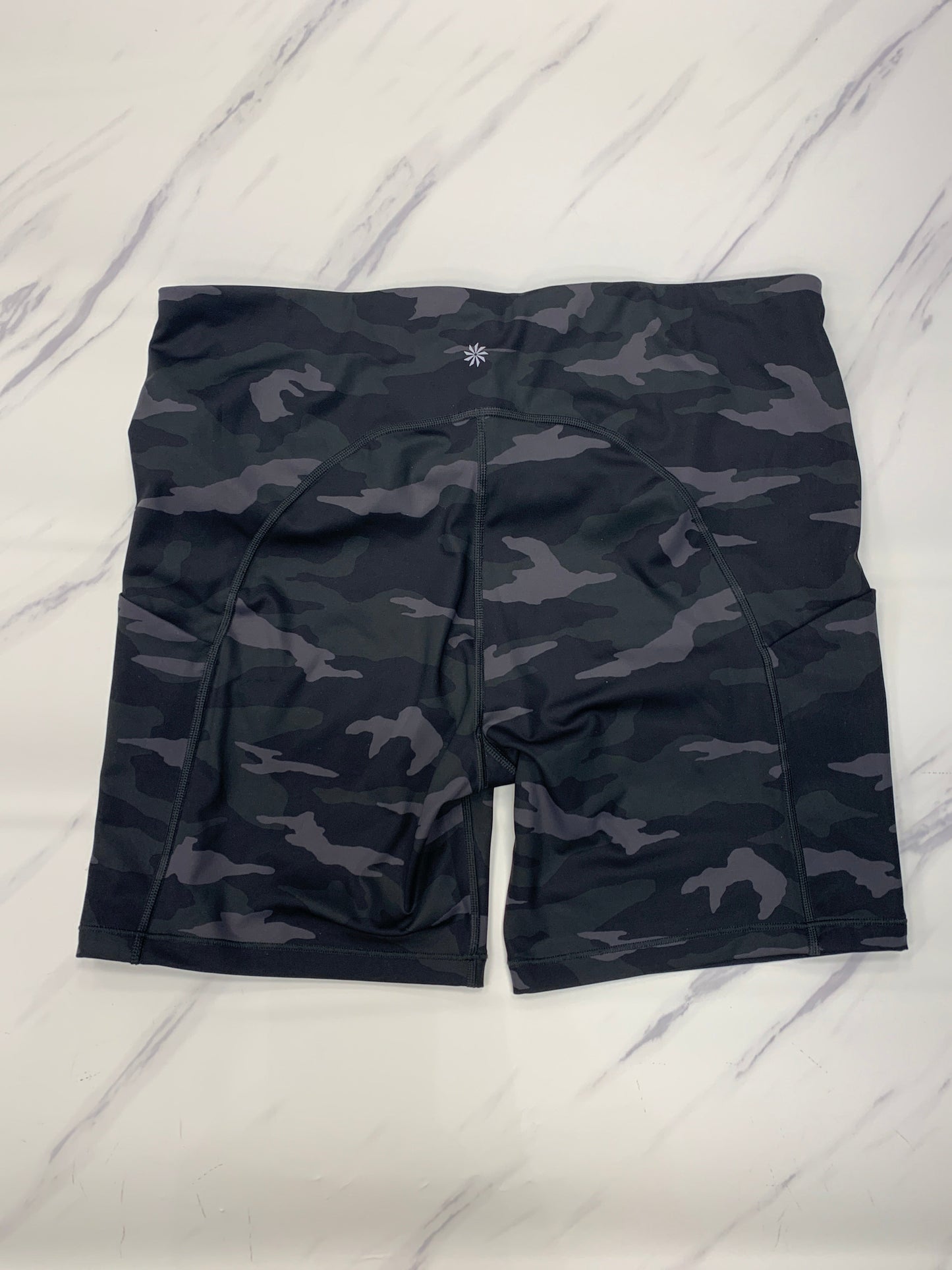 Athletic Shorts By Athleta In Camouflage Print, Size: Xl