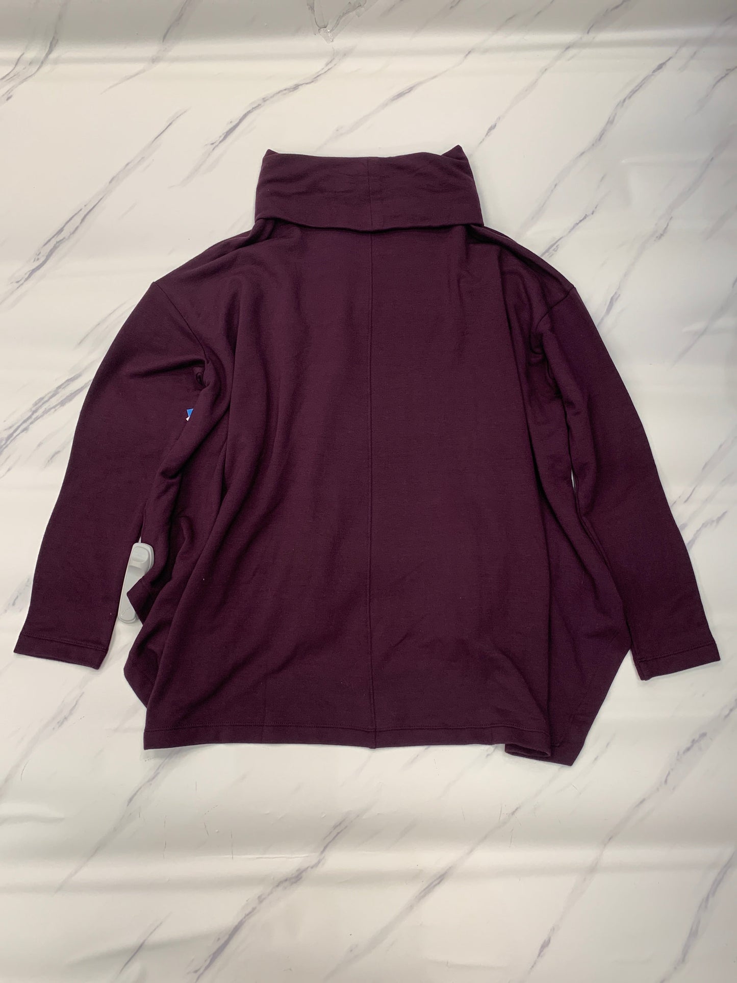 Athletic Top Long Sleeve Collar By Athleta In Maroon, Size: M