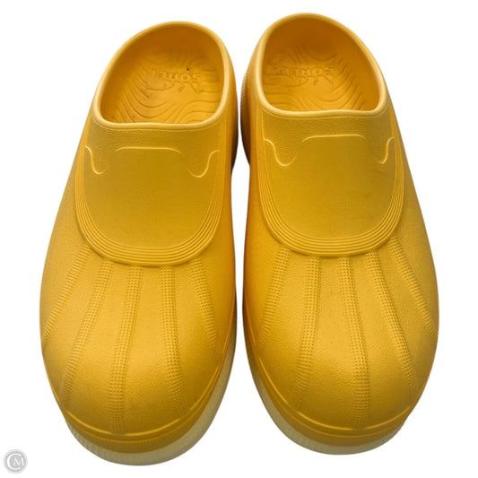 Shoes Flats By Sorel In Yellow, Size: 9