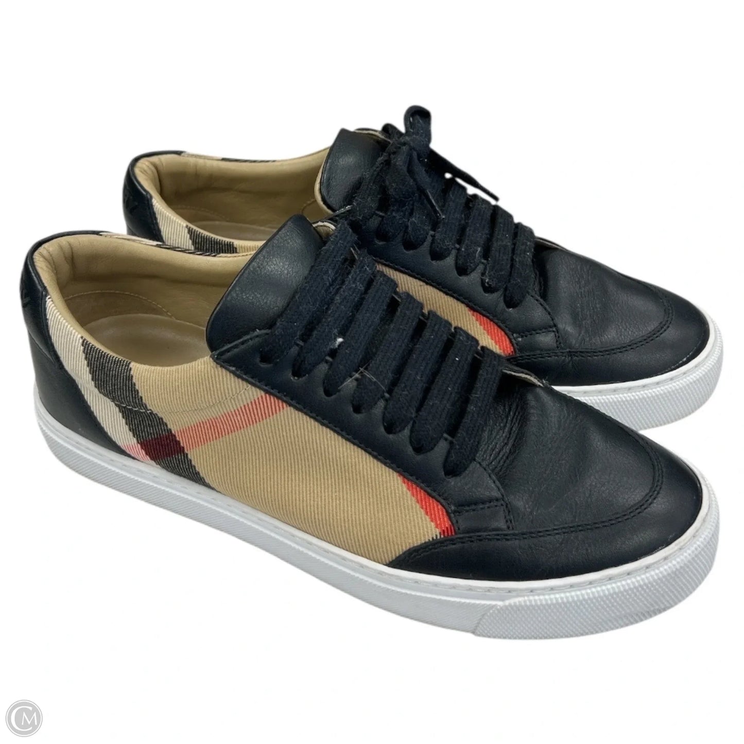 Shoes Luxury Designer By Burberry In Plaid Pattern, Size: 7