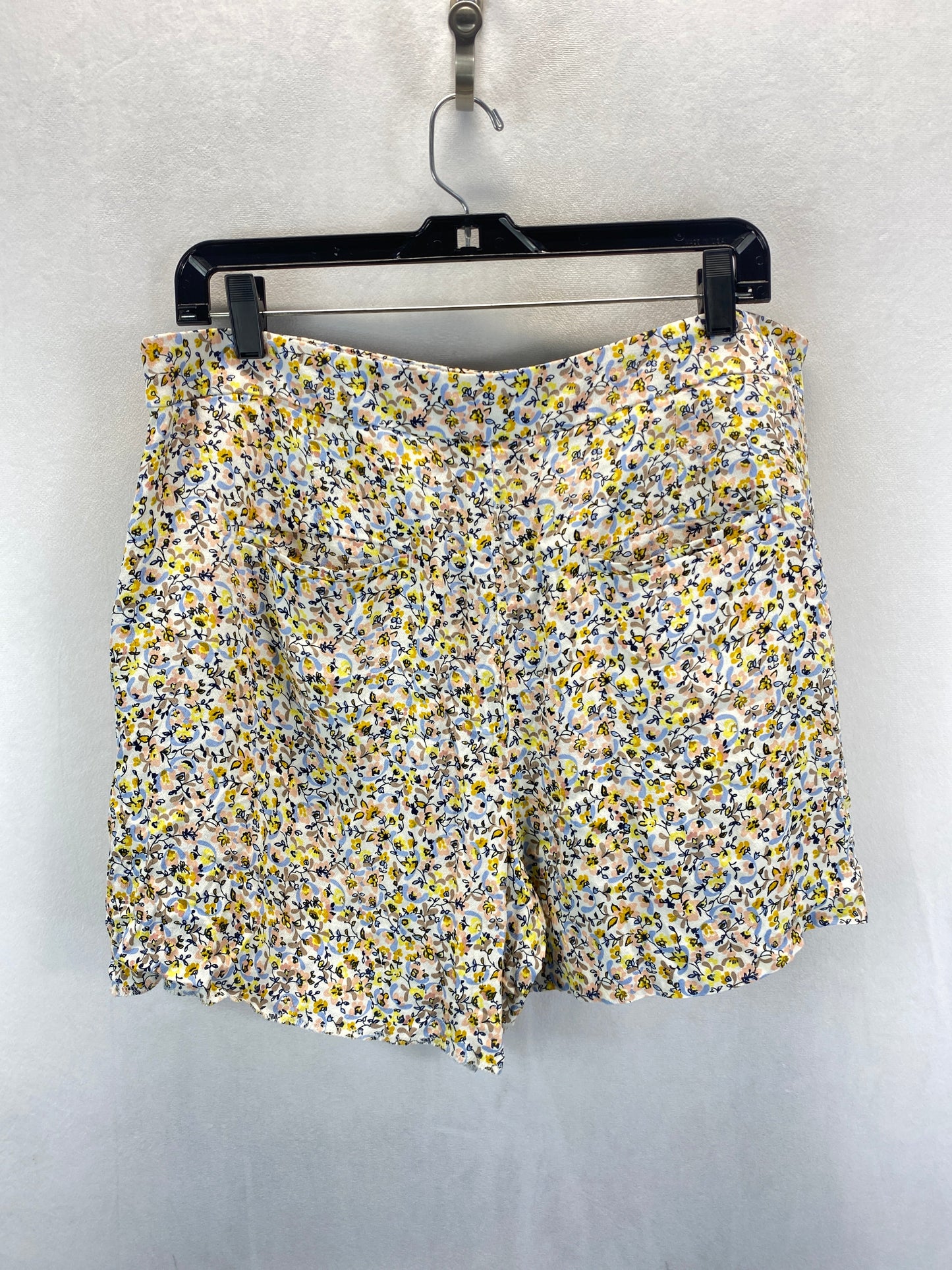Flowered Shorts Loft, Size 12