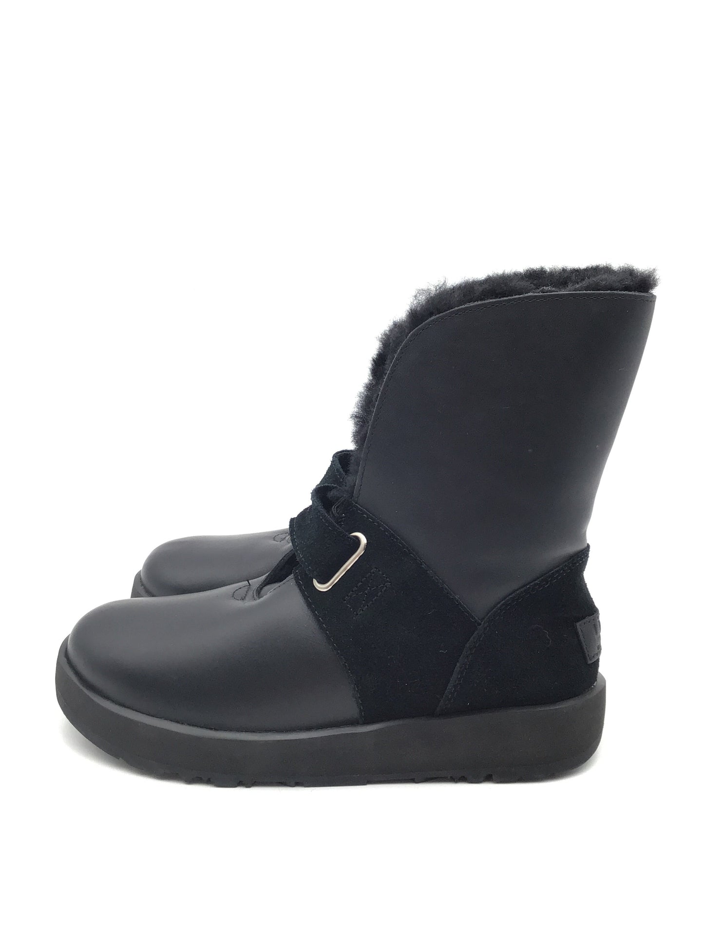 Boots Designer By Ugg In Black, Size: 6