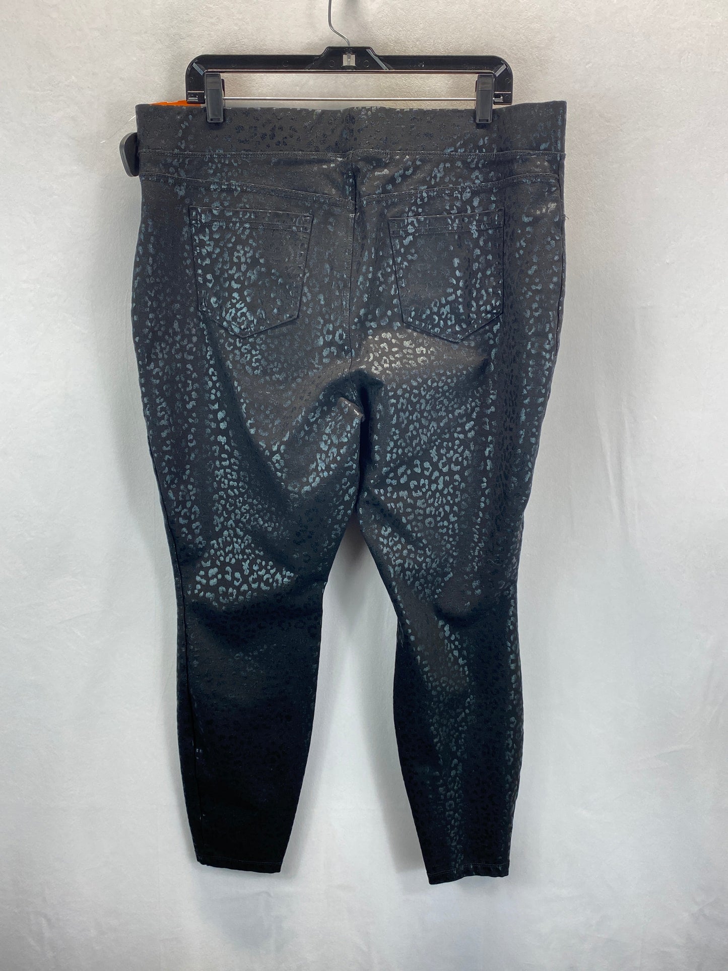 Black Pants Cropped Terra & Sky, Size 1x