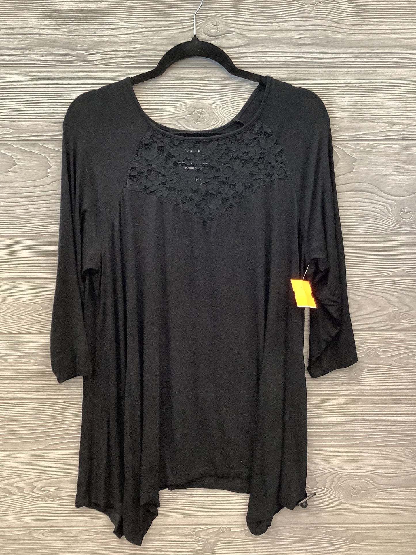 Top 3/4 Sleeve By Torrid In Black, Size: 1x