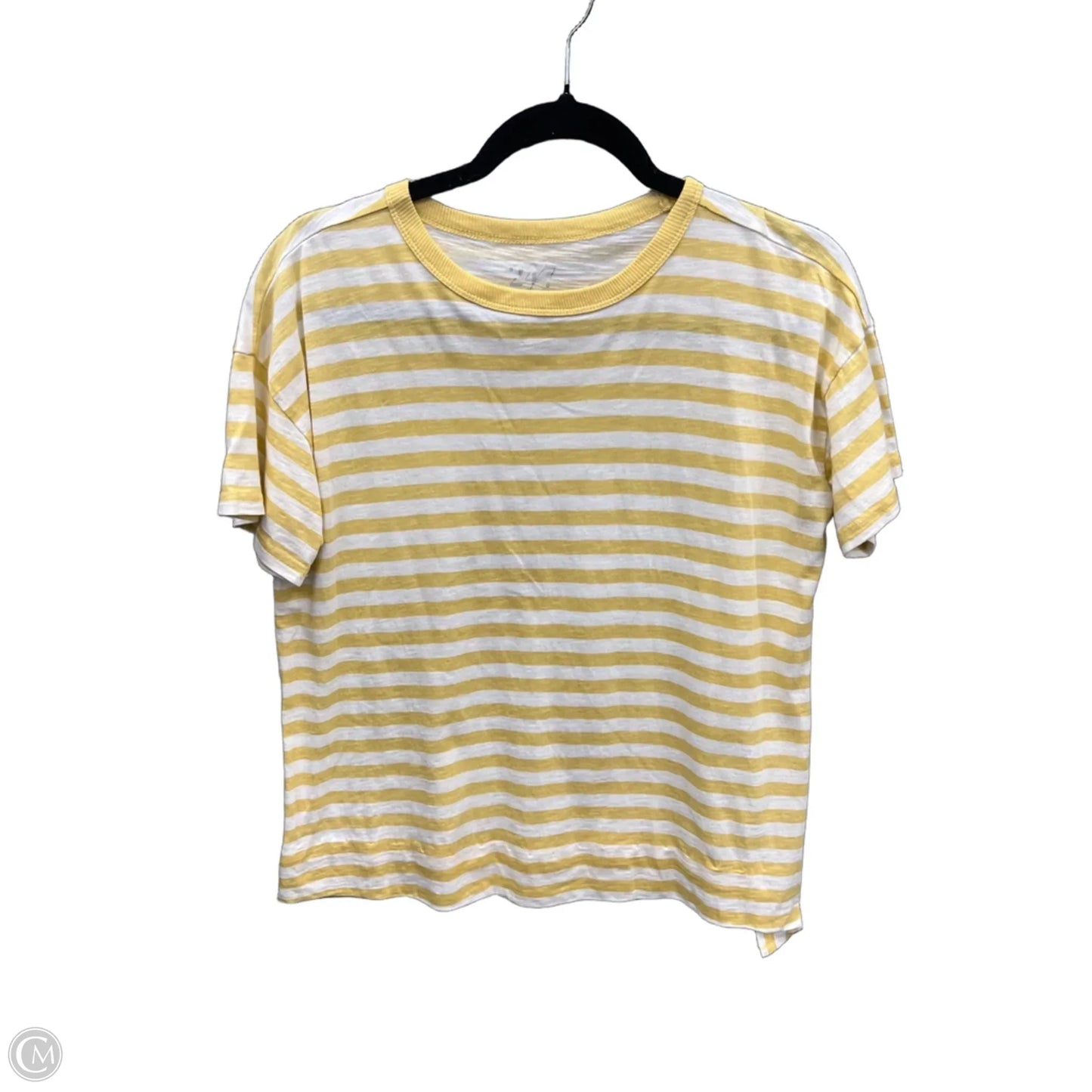 Top Short Sleeve By Maurices In Yellow, Size: M