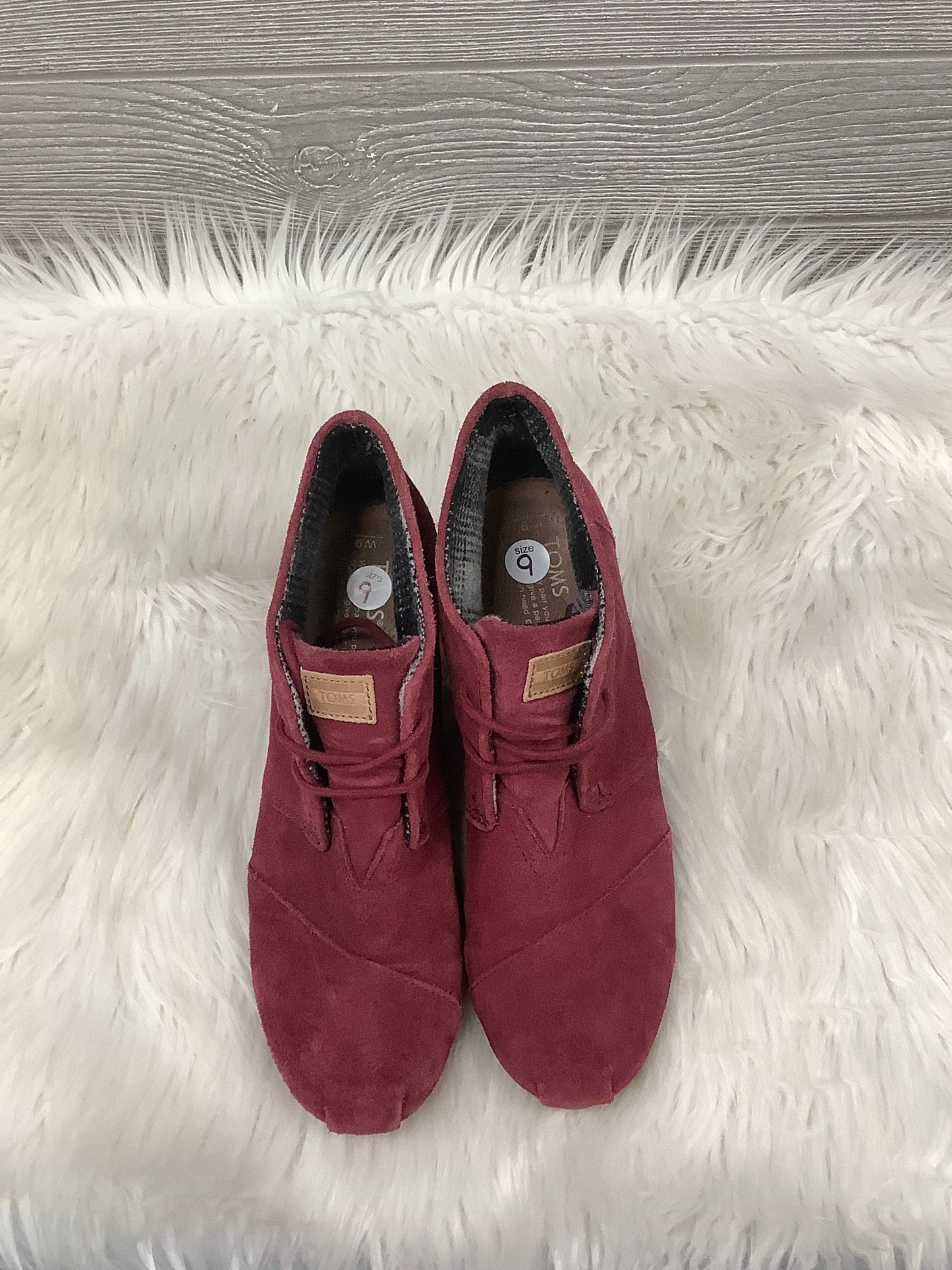 Boots Ankle Flats By Toms In Rose Gold, Size: 9