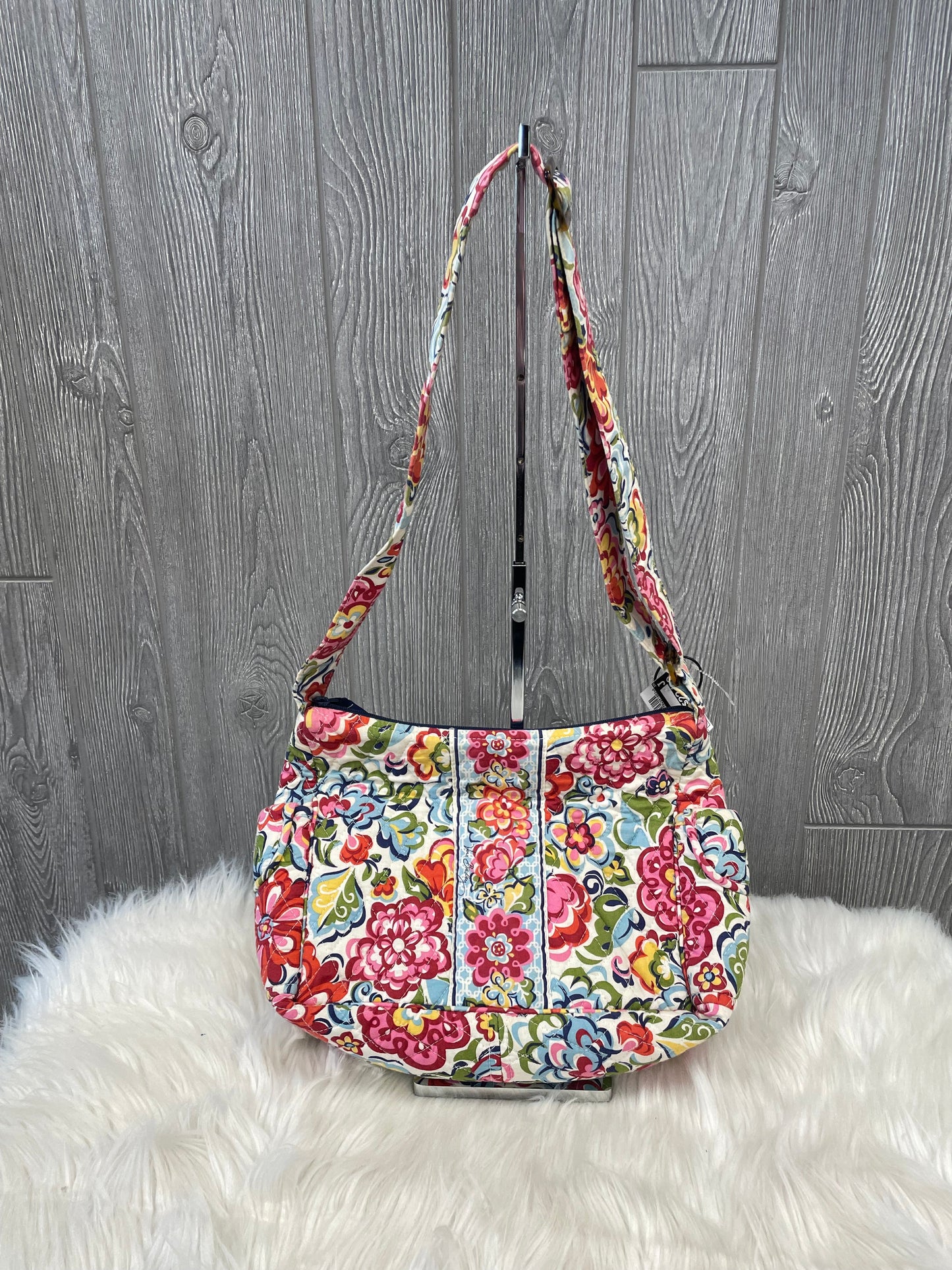 Handbag By Vera Bradley, Size: Large