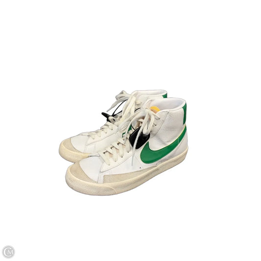 Shoes Sneakers By Nike In Green & White, Size: 9.5