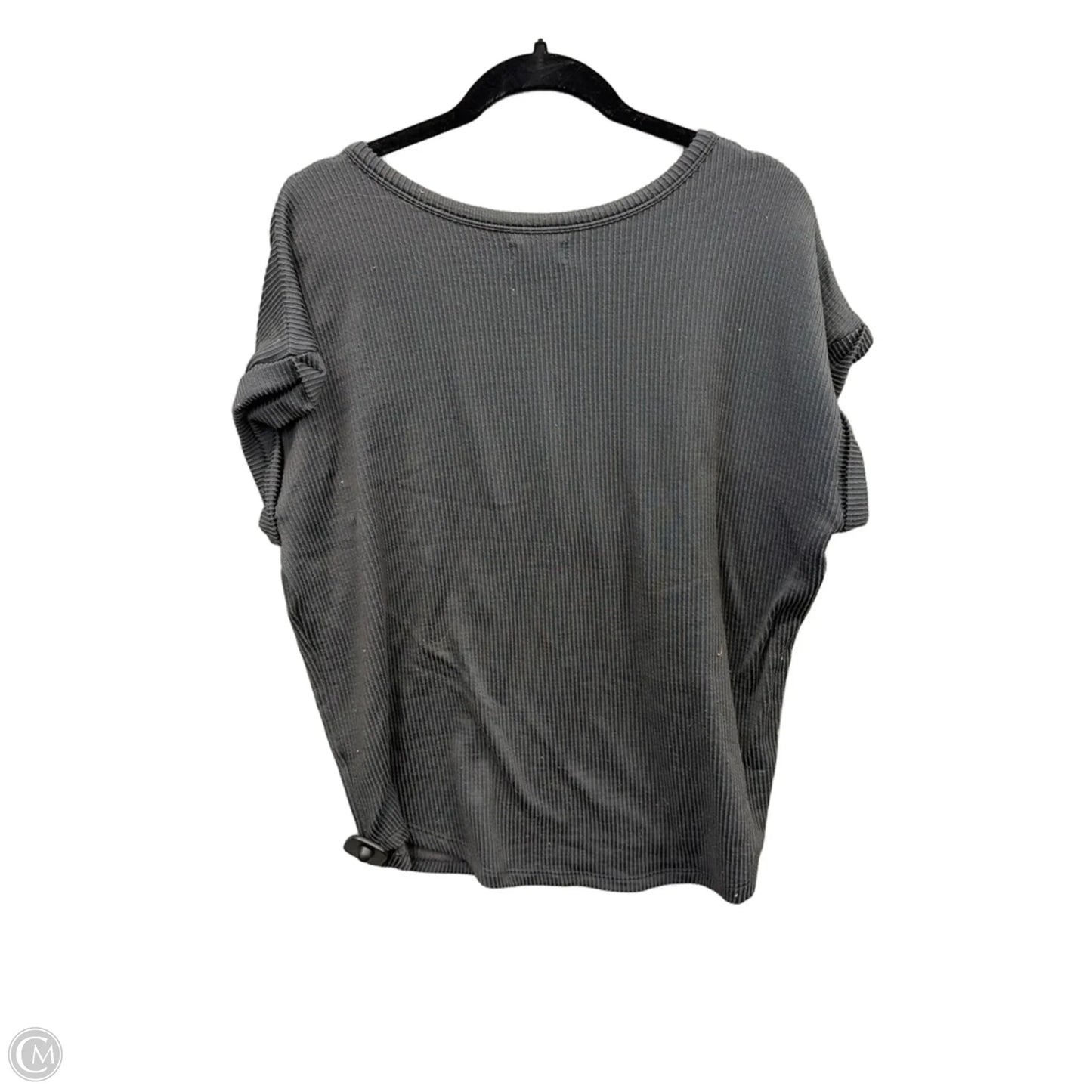 Top Short Sleeve By Maurices In Grey, Size: L