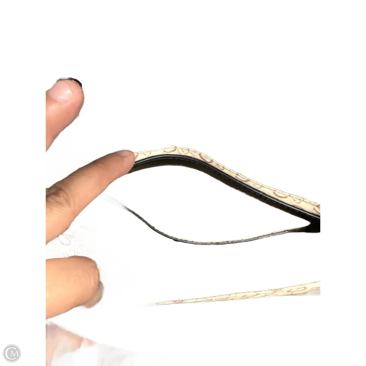 Crossbody By Guess, Size: Medium