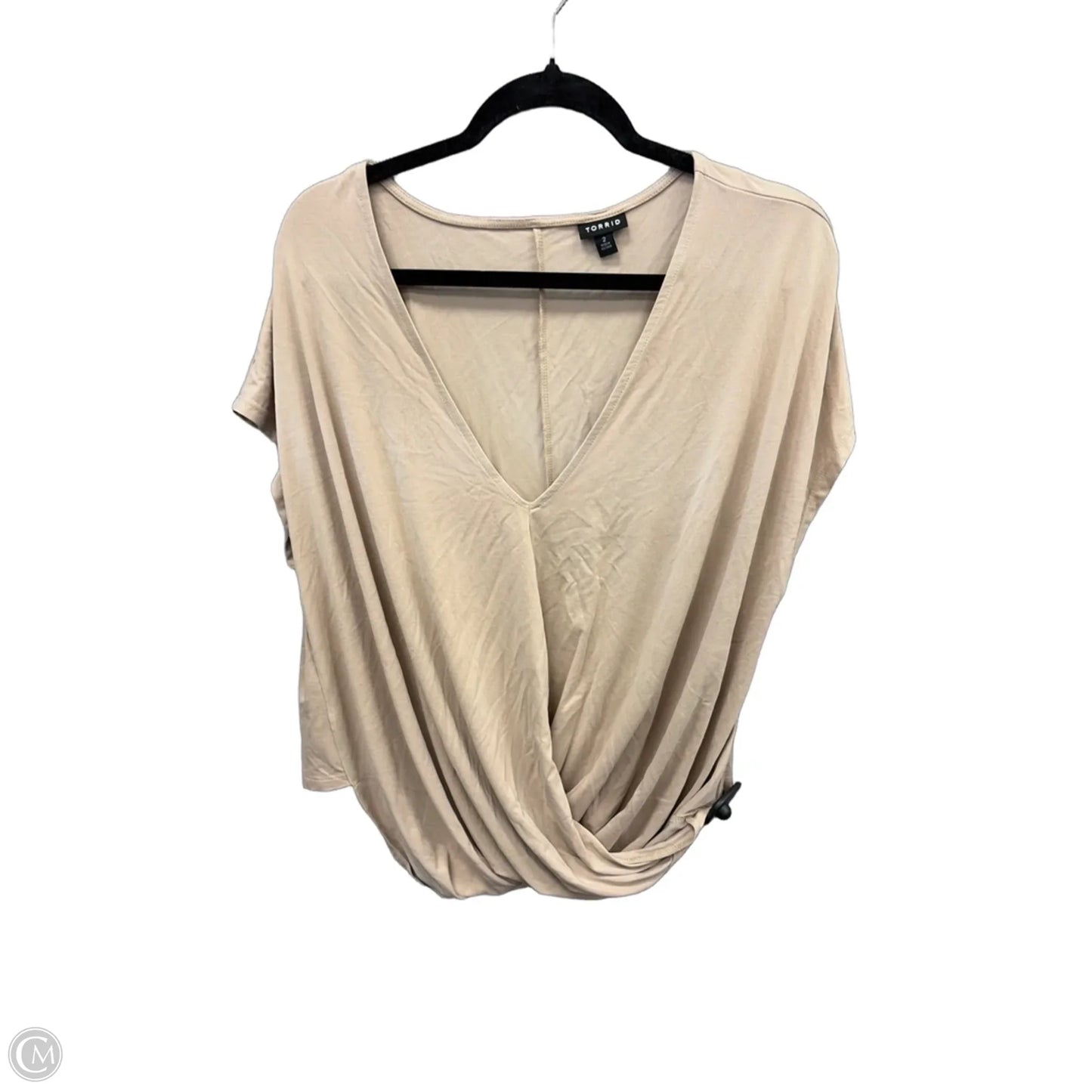 Top Short Sleeve By Torrid In Ivory, Size: 2x