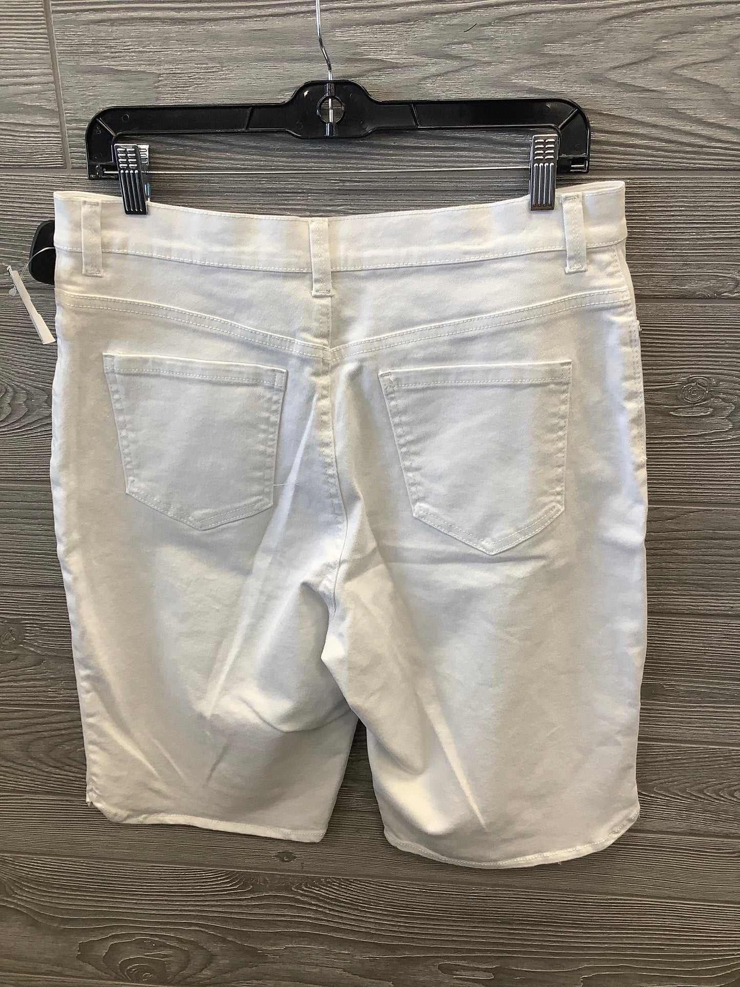 Shorts By Gloria Vanderbilt In White, Size: 12