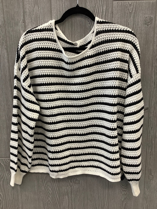 Top Long Sleeve By Blu Pepper In Black & White, Size: L