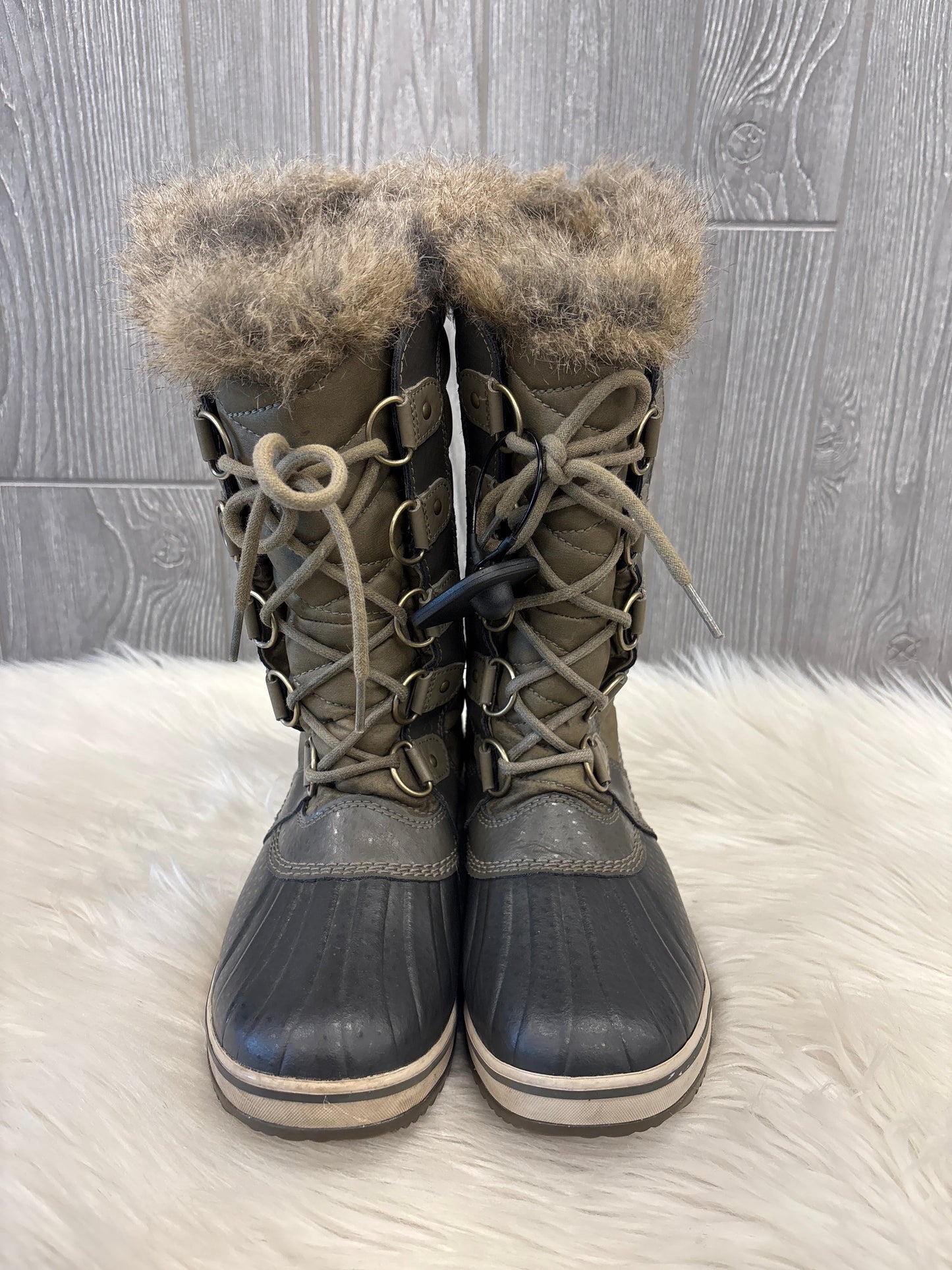 Boots Snow By Sorel In Green & Grey, Size: 8.5