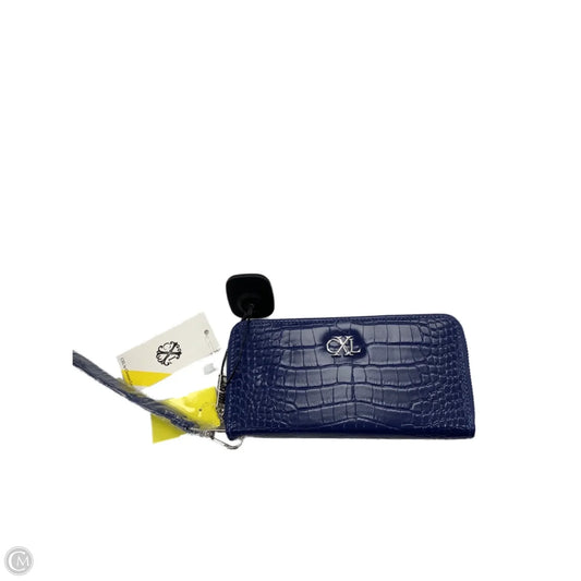 Wristlet By Clothes Mentor, Size: Large