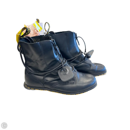 Boots Ankle Flats By Dr Martens In Black, Size: 6