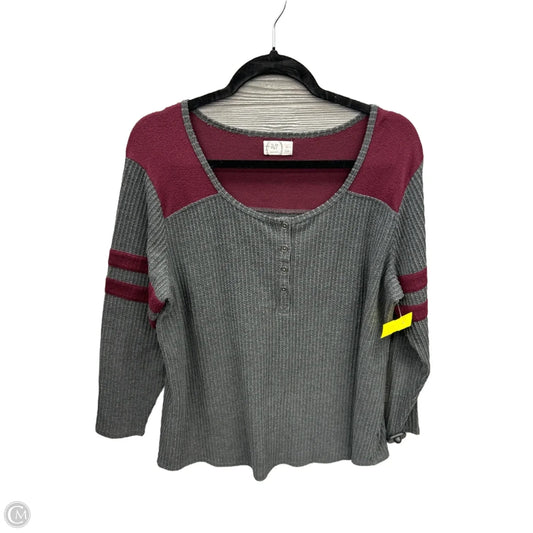 Top Long Sleeve By Cato In Grey & Red, Size: Xl