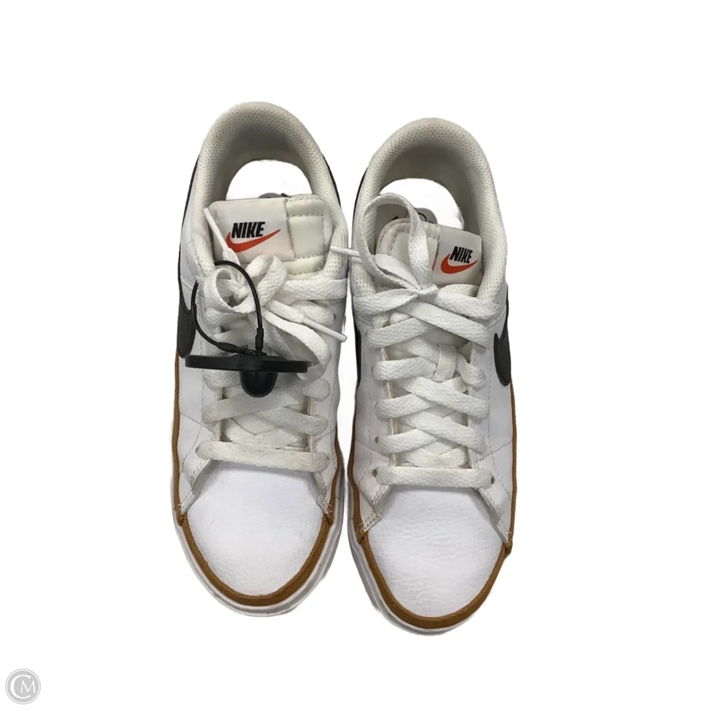 Shoes Sneakers By Nike In White, Size: 6.5