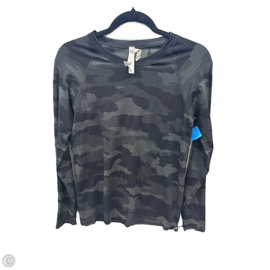 Athletic Top Long Sleeve Crewneck By Athleta In Camouflage Print, Size: M