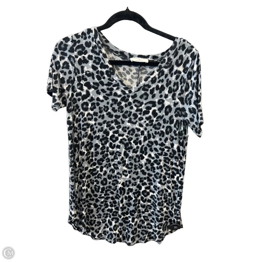 Top Short Sleeve By Zenana In Leopard Print, Size: S