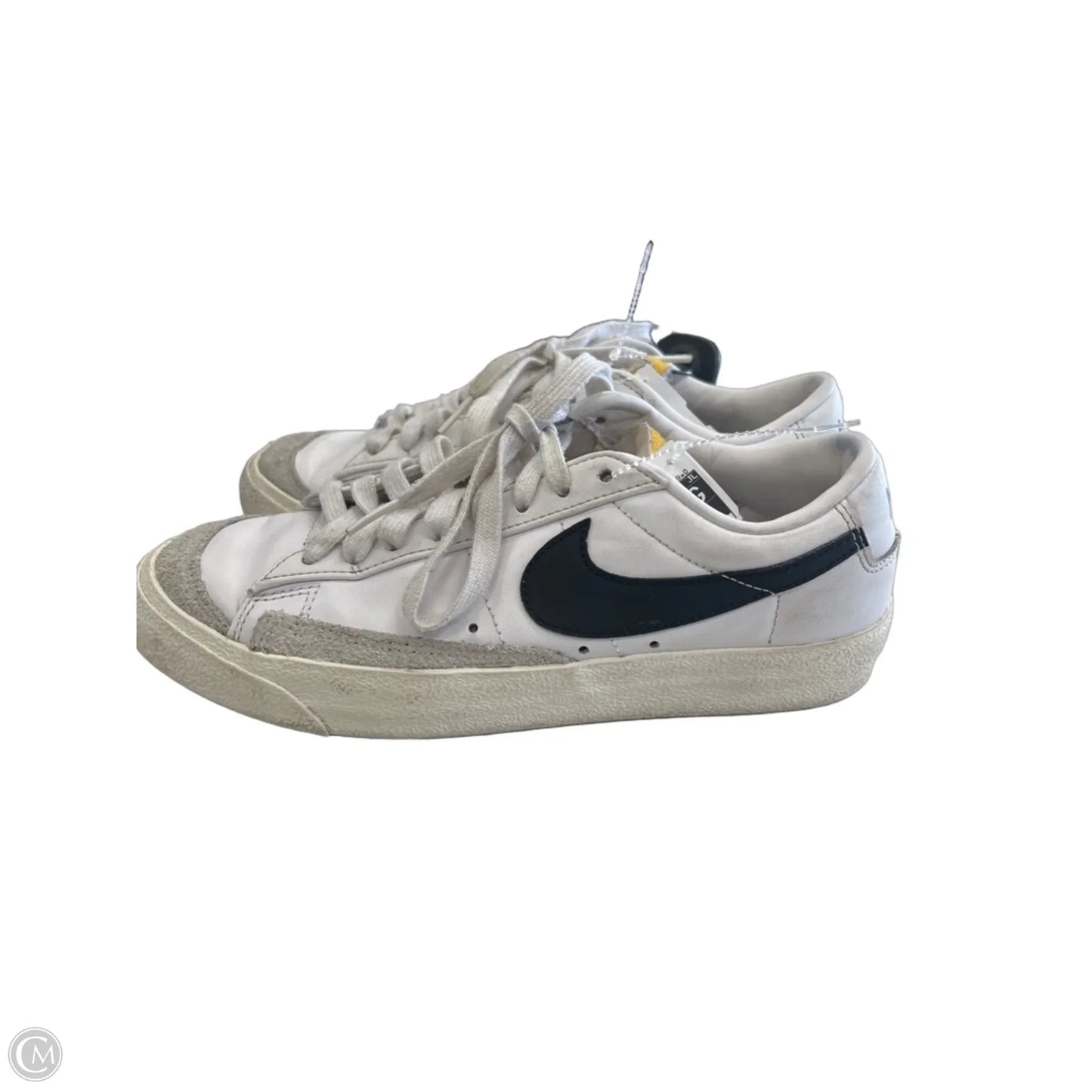 Shoes Sneakers By Nike In White, Size: 6.5