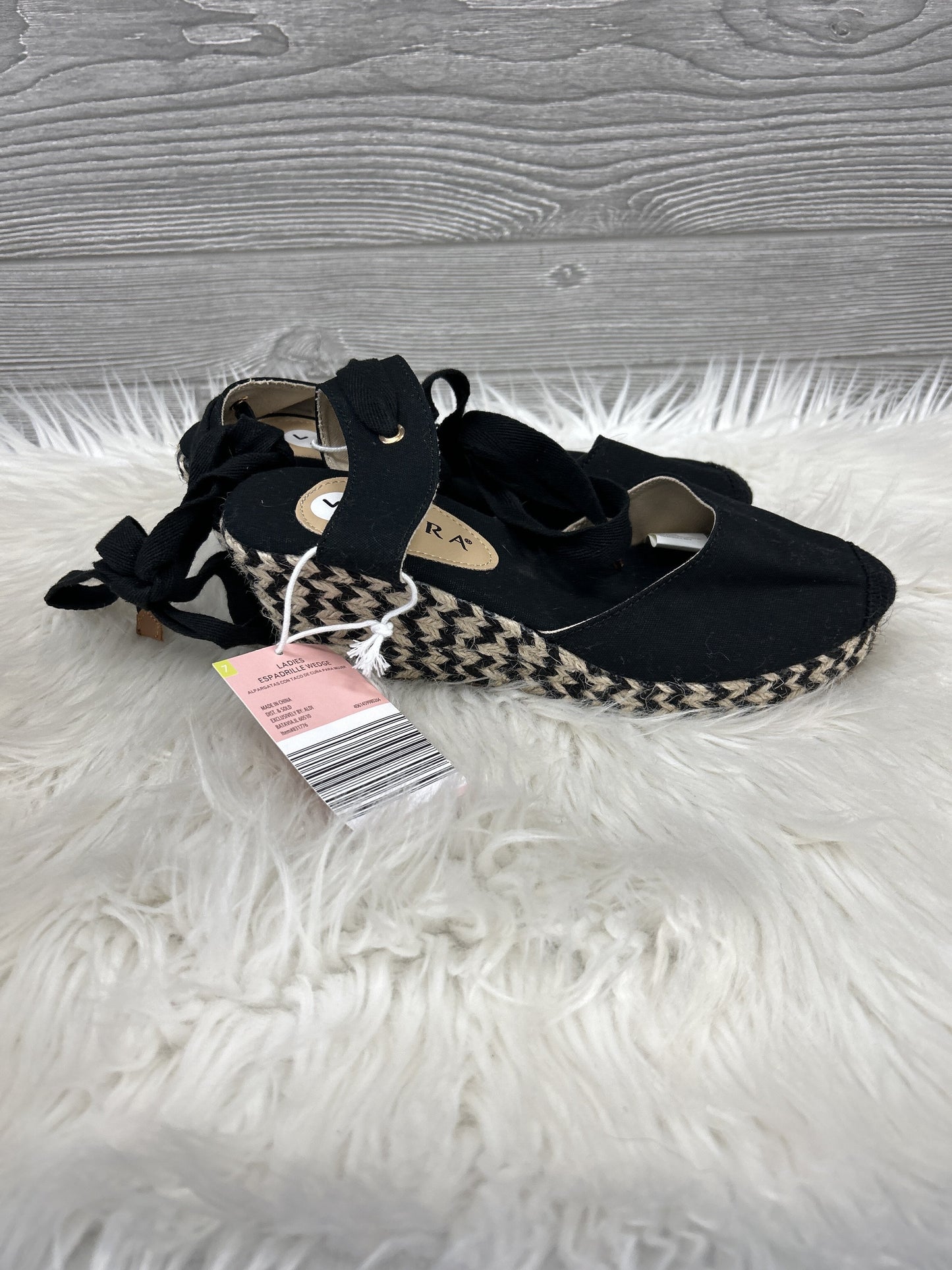 Shoes Heels Wedge By Serra  Size: 7