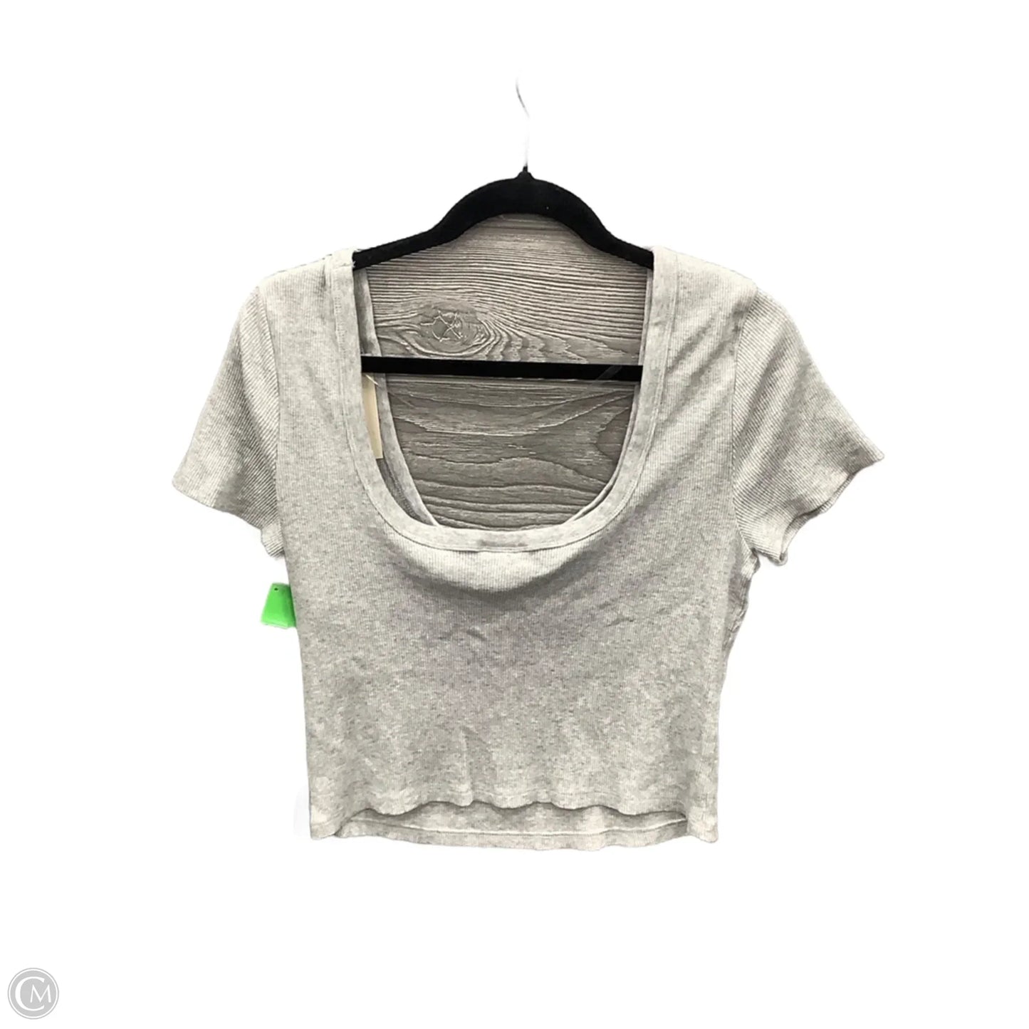 Top Short Sleeve By Universal Thread In Grey, Size: L