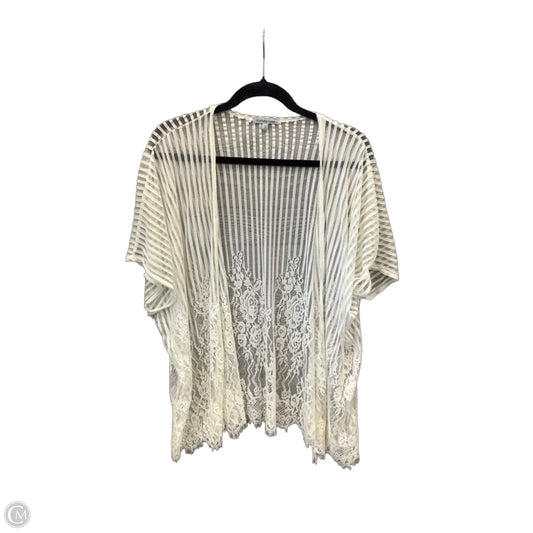 Kimono By Charlotte Russe In Cream, Size: S