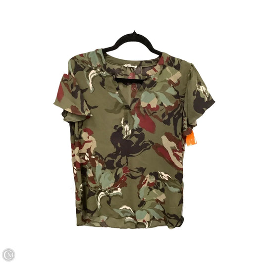 Top Short Sleeve By Maurices In Green, Size: M