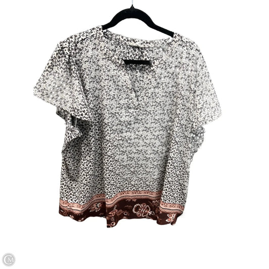 Top Short Sleeve By Maurices In Floral Print, Size: 2x